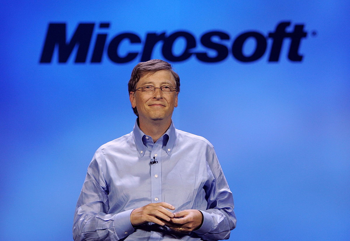 Hillary Clinton pensó en Bill Gates y Tim Cook para ser vicepresidente